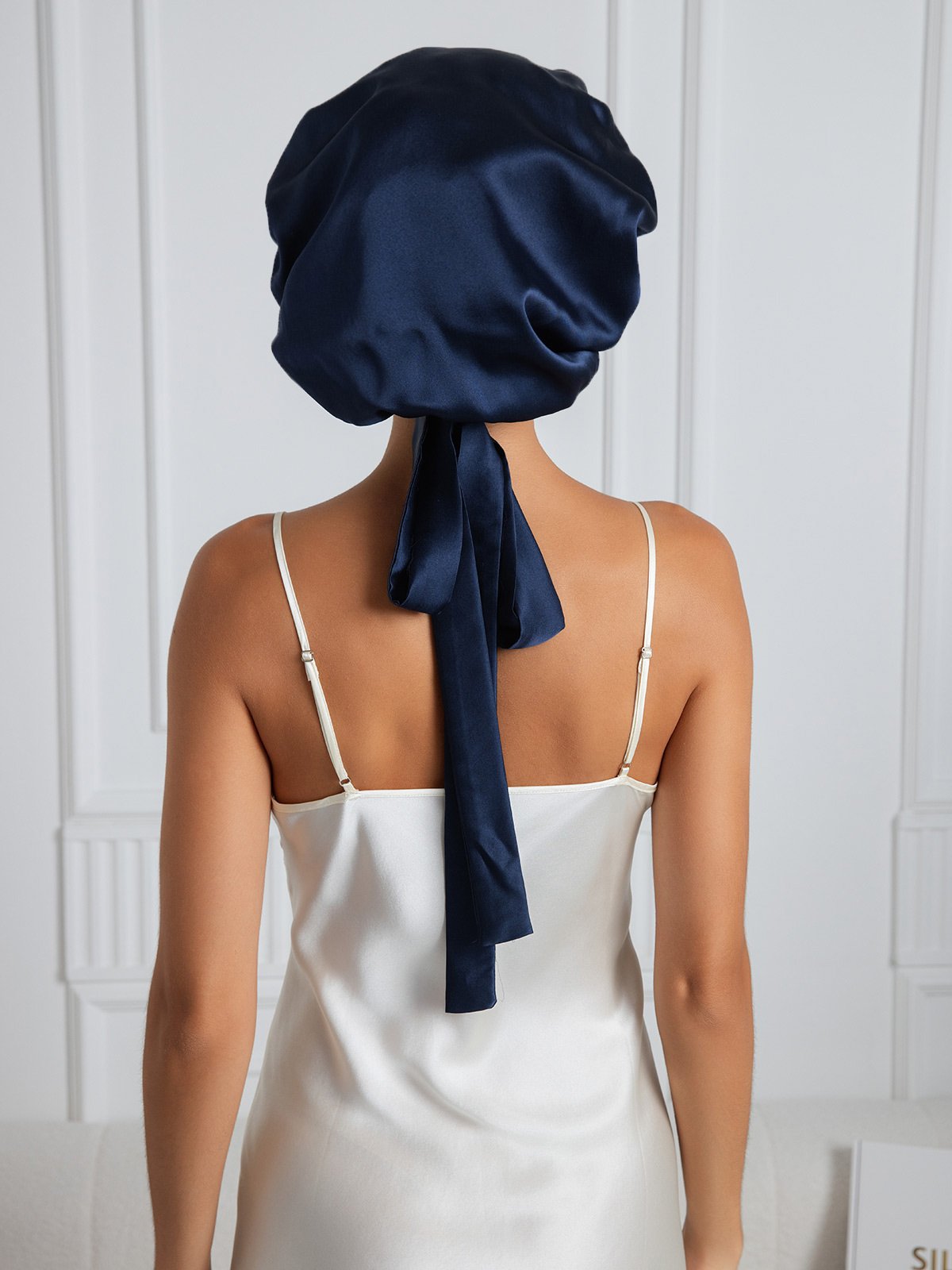 Pure silk Elegant Bonnet with Long Ribbons