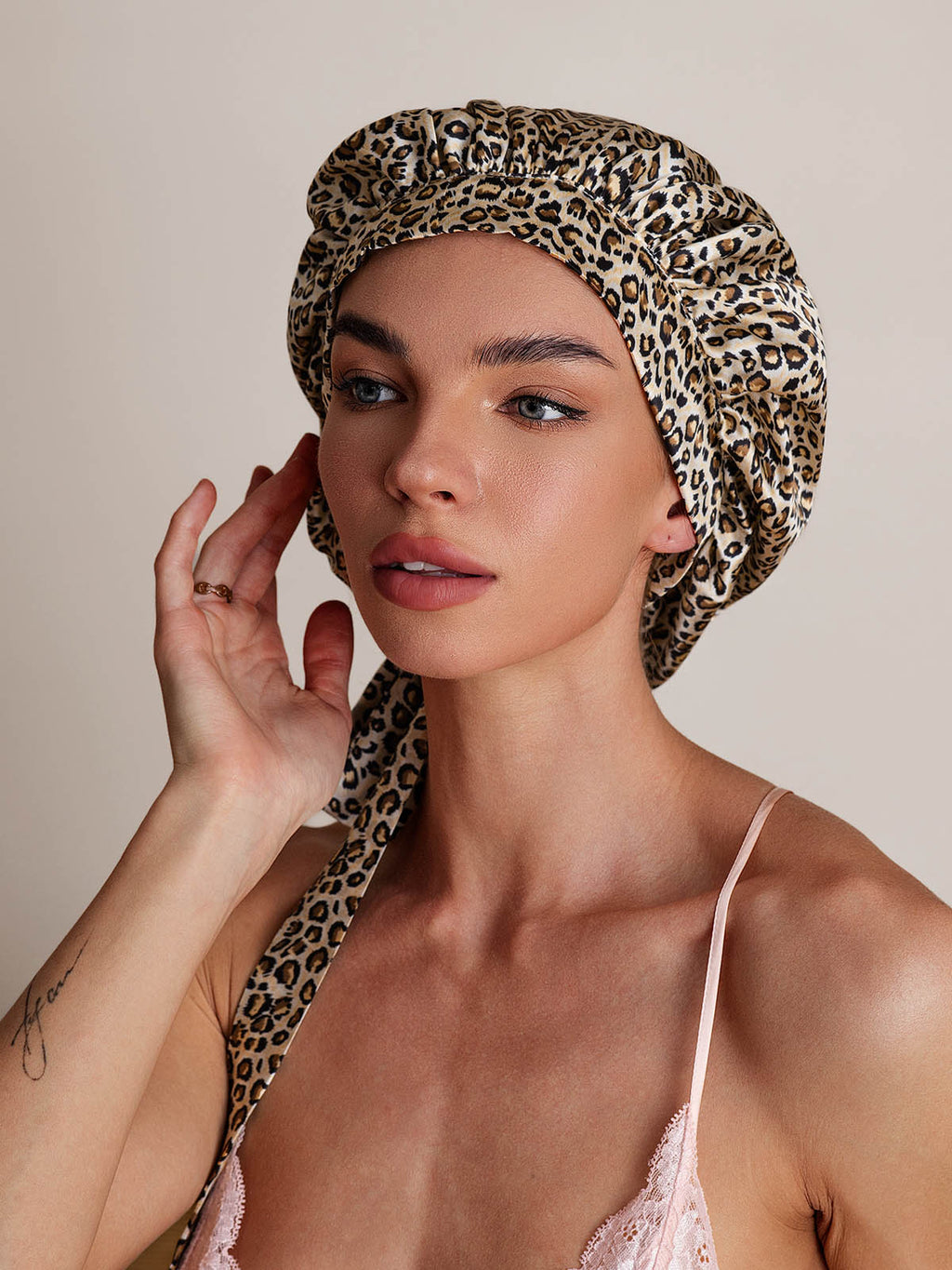 Pure silk Elegant Bonnet with Long Ribbons